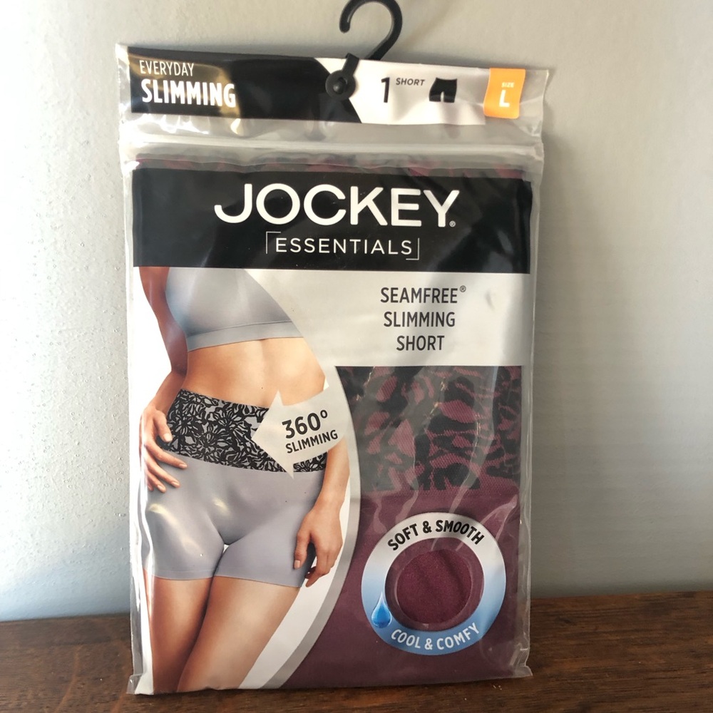 Jockey Seamfree Shorts - Burgundy with black band.